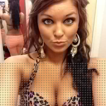 Profil de Roxanne, 26 ans, Rencontre BDSM à Ramersberg (Obwald)