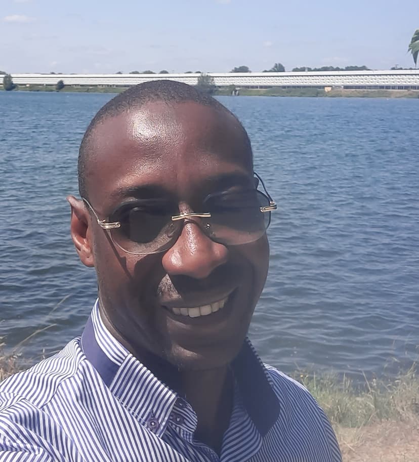 Demba Rencontre bdsm Uffikon