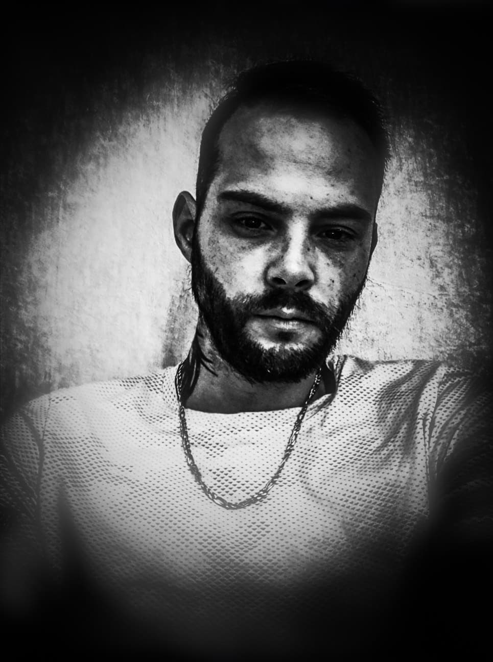 Profil de Azad, 27 ans, Rencontre BDSM à Schnaus (Grisons)