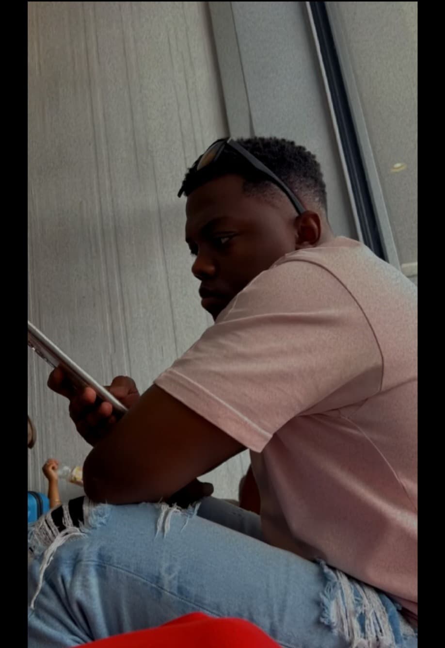 Profil de Rio, 33 ans, Rencontre BDSM à Dizy (Vaud)