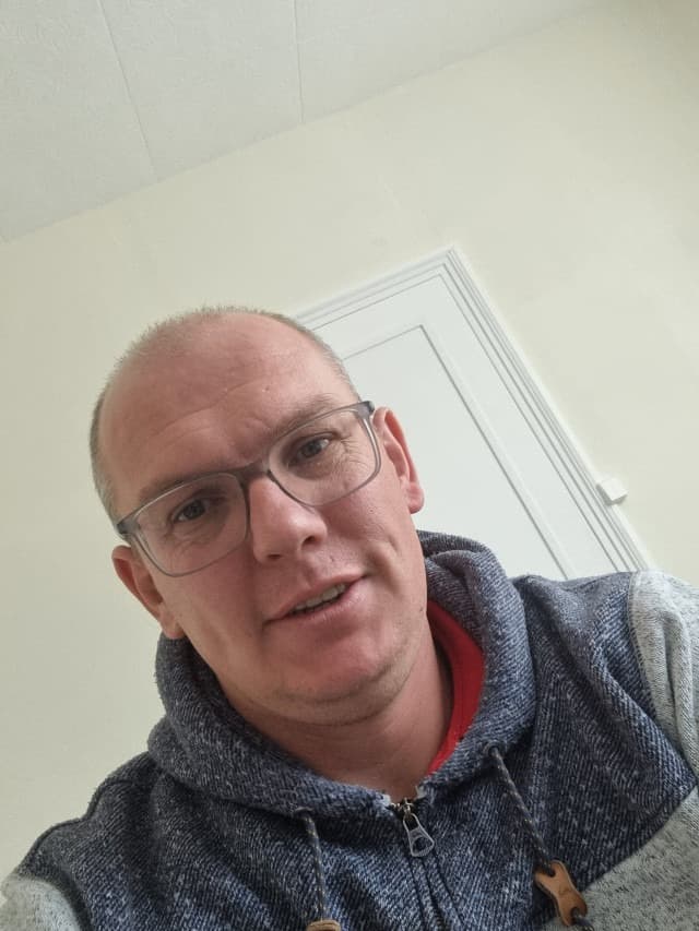 Profil de Robert, 40 ans, Rencontre BDSM à Botterens (Fribourg)