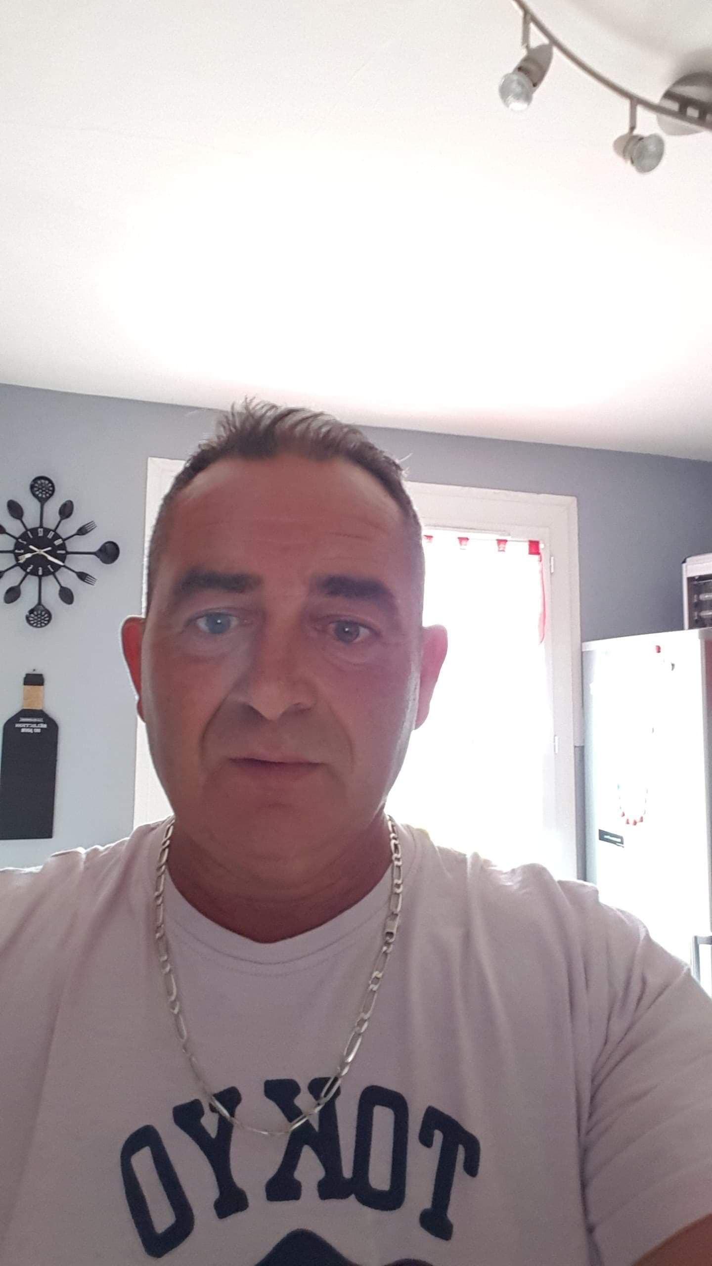 Profil de Aksil, 34 ans, Rencontre BDSM à Thörigen (Berne)