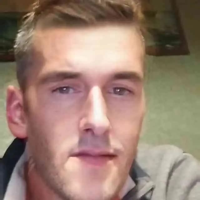 Augustin Rencontre bdsm Chêne-Bougeries