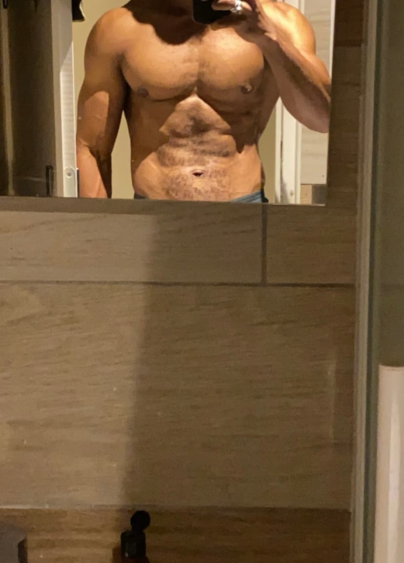 Santino Rencontre bdsm Burg im Leimental