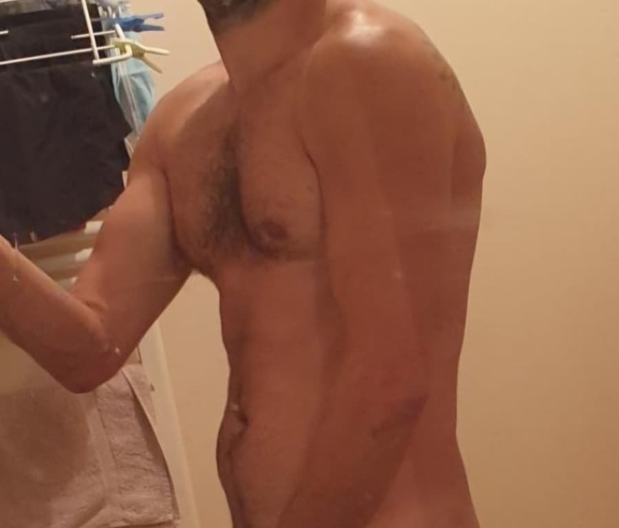 Profil de Berat, 41 ans, Rencontre BDSM à Wagenhausen (Thurgovie)