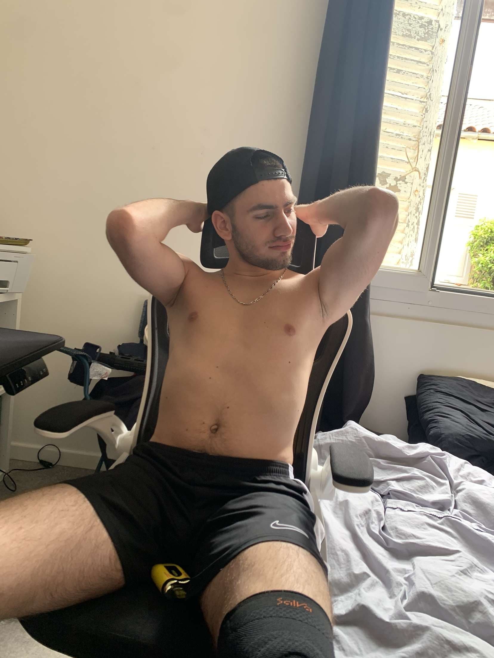 Profil de Farell, 37 ans, Rencontre BDSM à Binn (Valais)