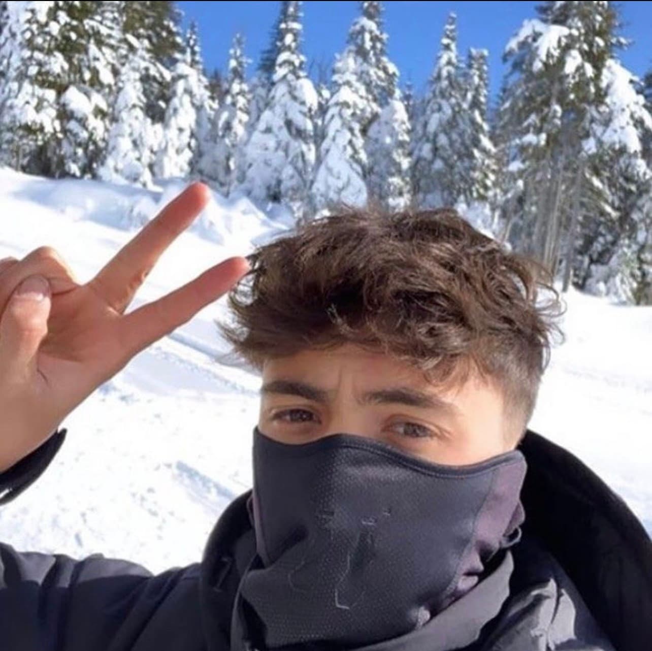 Profil de Mateo, 29 ans, Rencontre BDSM à Leuggelbach (Glaris)