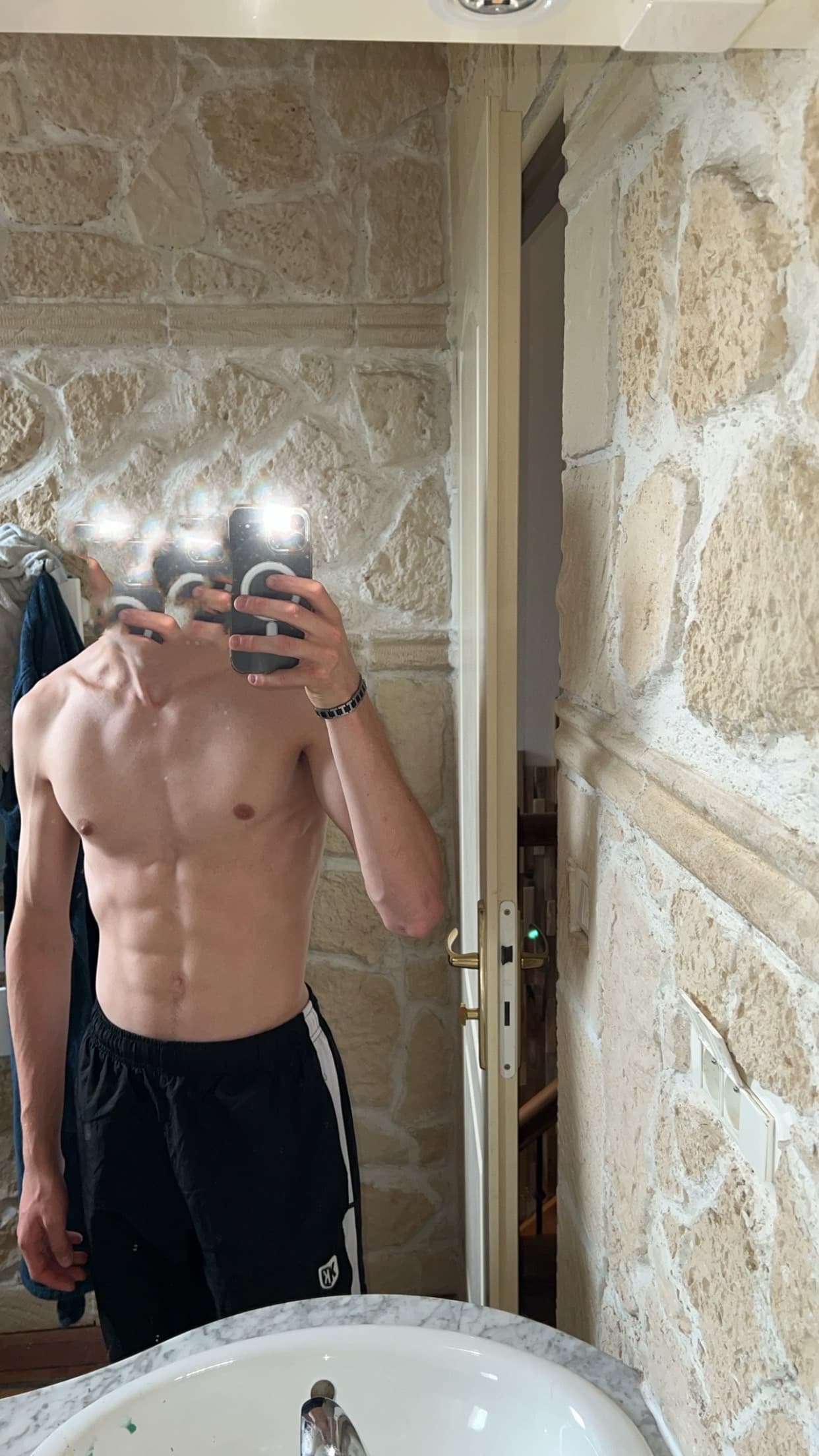 Profil de Farell, 31 ans, Rencontre BDSM à Gunterswilen (Thurgovie)