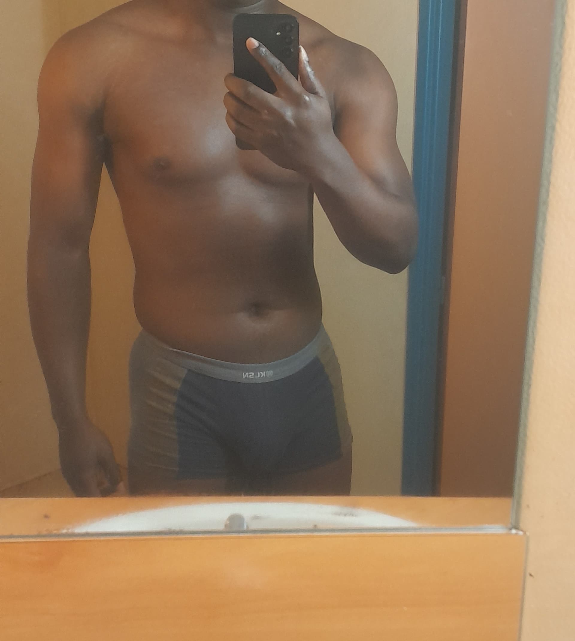 Profil de Layan, 39 ans, Rencontre BDSM à Trogne (St-Martin) (Valais)