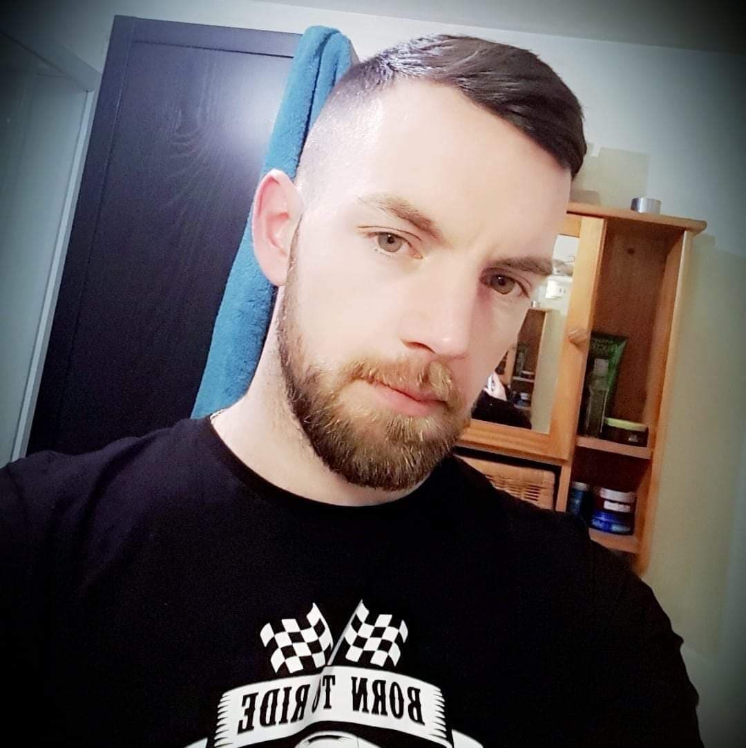 Joachim - Rencontre BDSM à Wilihof Profil de Joachim, 26 ans, Rencontre BDSM à Wilihof (Lucerne)