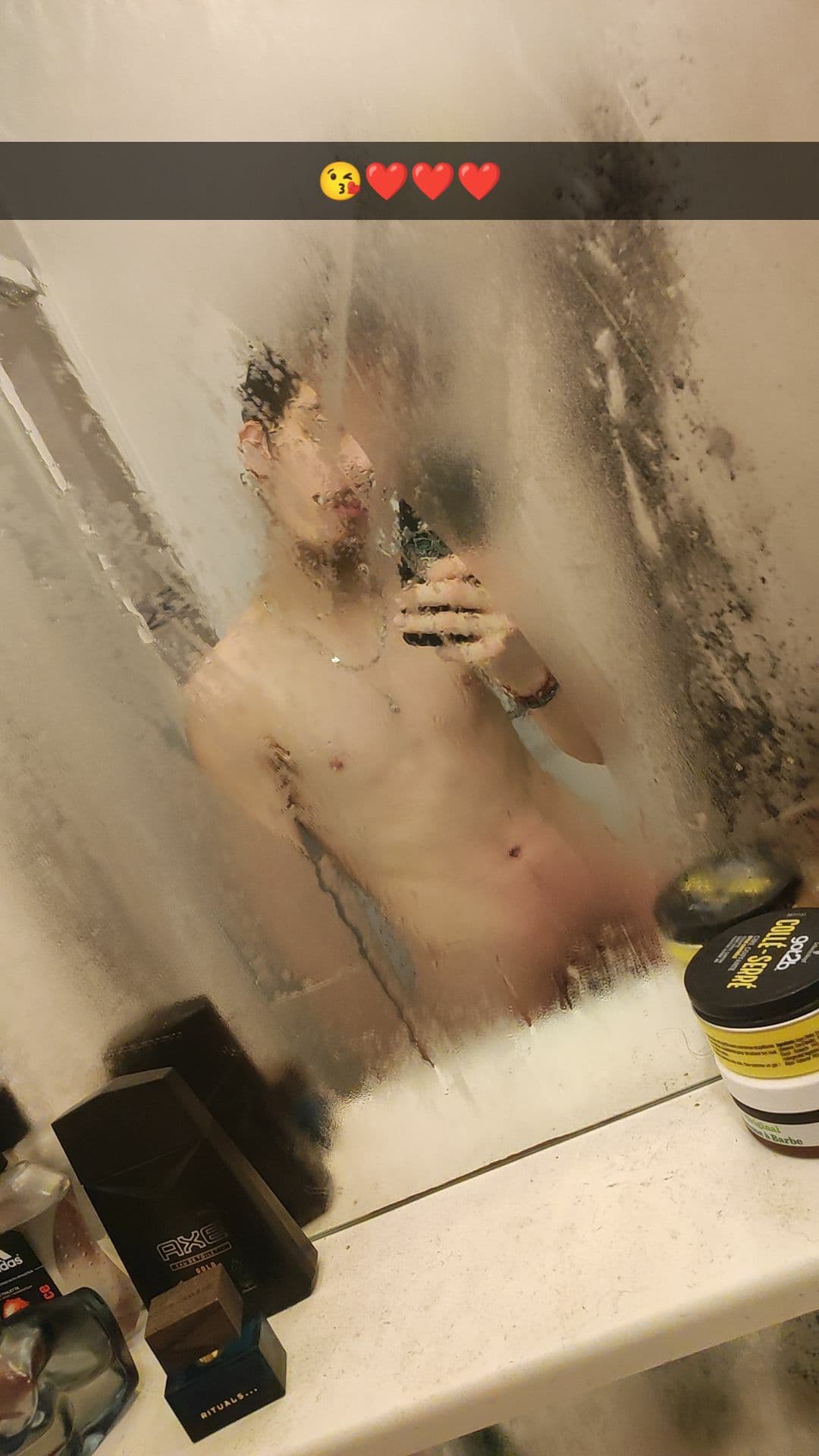 Berat - Rencontre BDSM à Perrefitte Profil de Berat, 30 ans, Rencontre BDSM à Perrefitte (Berne)