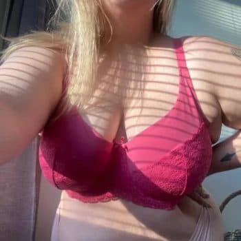 Lila - Rencontre BDSM à Sottens Profil de Lila, 29 ans, Rencontre BDSM à Sottens (Vaud)