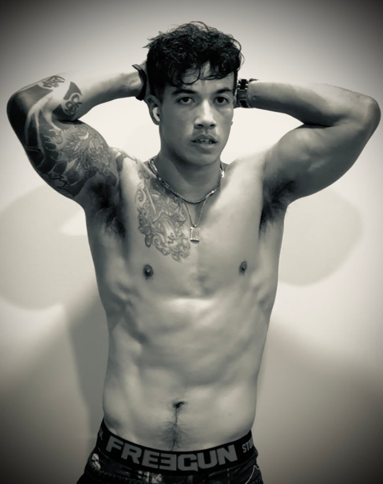 Safir - Rencontre BDSM à Stein am Rhein Profil de Safir, 37 ans, Rencontre BDSM à Stein am Rhein (Schaffhouse)