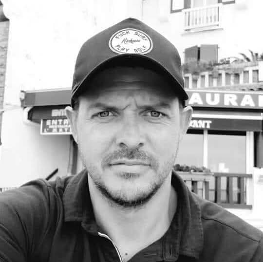 Emiliano - Rencontre BDSM à Wergenstein Profil de Emiliano, 40 ans, Rencontre BDSM à Wergenstein (Grisons)