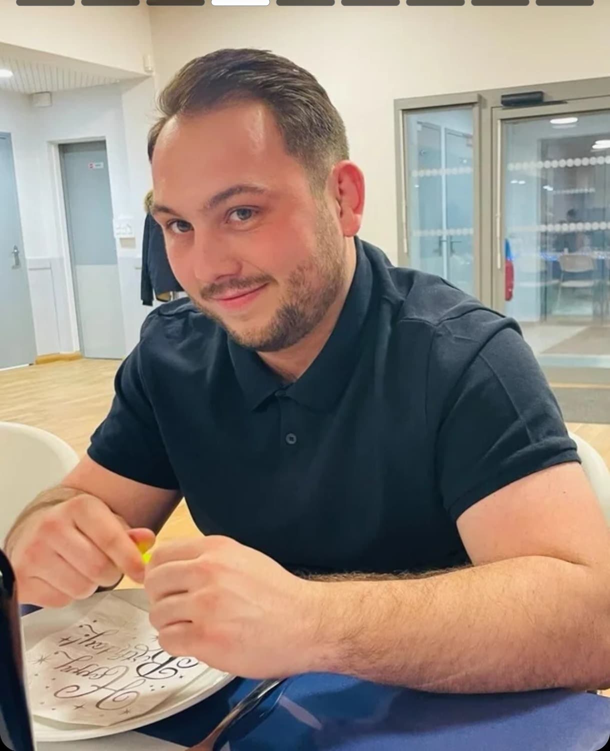 Lyes - Rencontre BDSM à Buckten Profil de Lyes, 35 ans, Rencontre BDSM à Buckten (Bâle-Campagne)