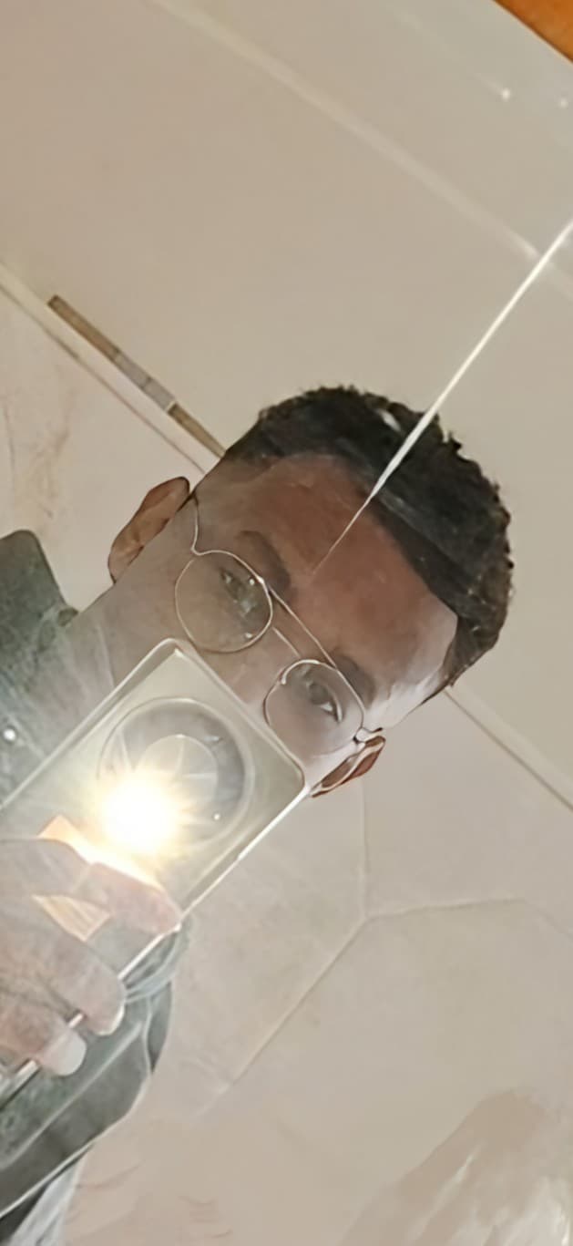 Owen - Rencontre BDSM à Troinex Profil de Owen, 29 ans, Rencontre BDSM à Troinex (Genève)