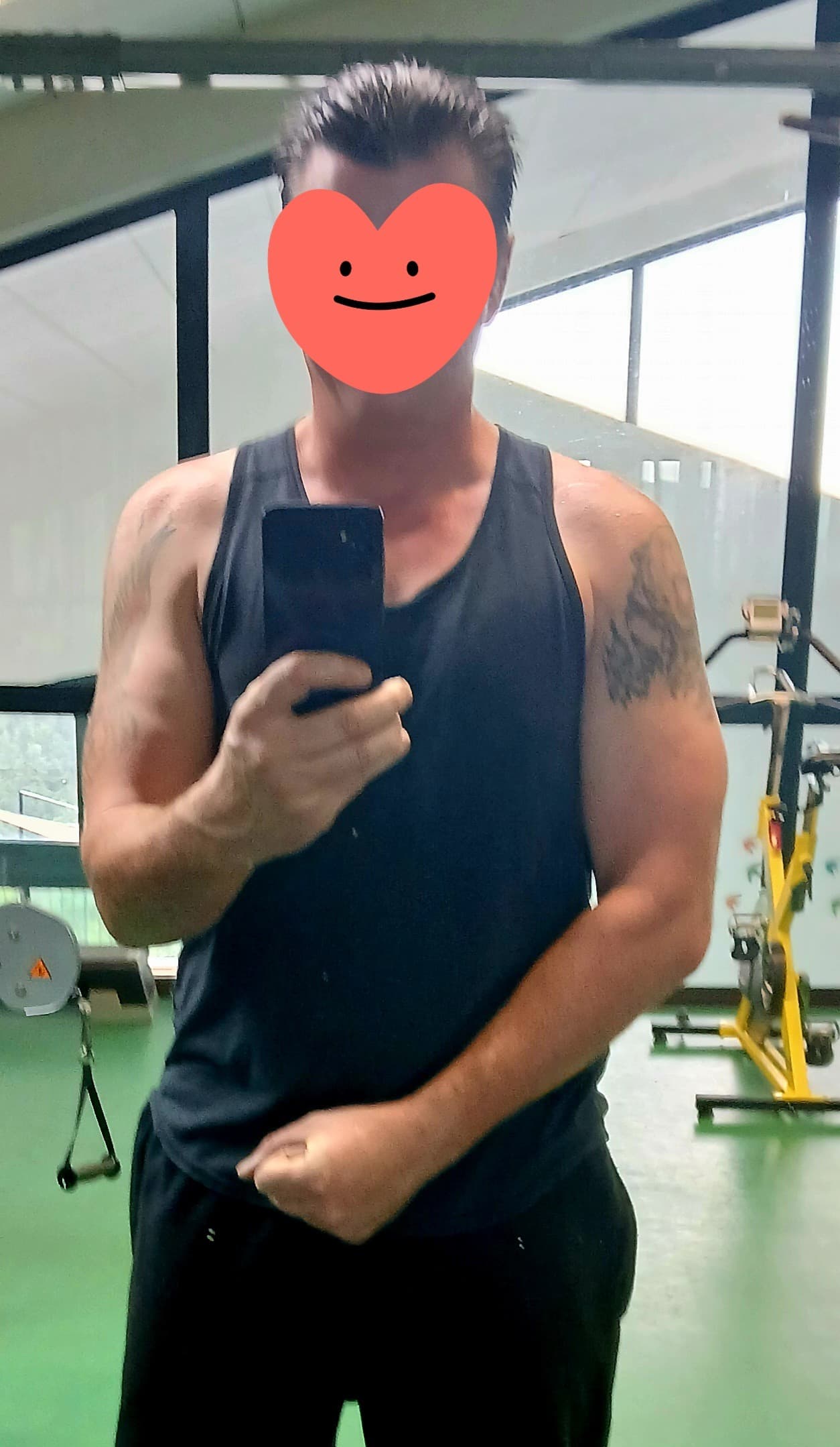 Edward - Rencontre BDSM à Tamins Profil de Edward, 44 ans, Rencontre BDSM à Tamins (Grisons)